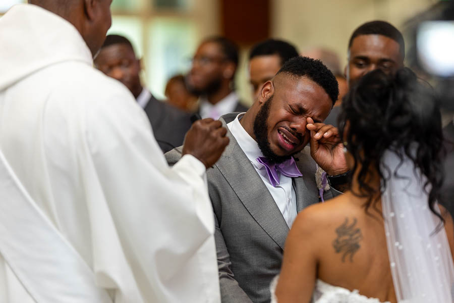 Louco shares a tear of joy as he declares his vows to Patricia at the altar of Paroisse St-Rémi in Ottawa.